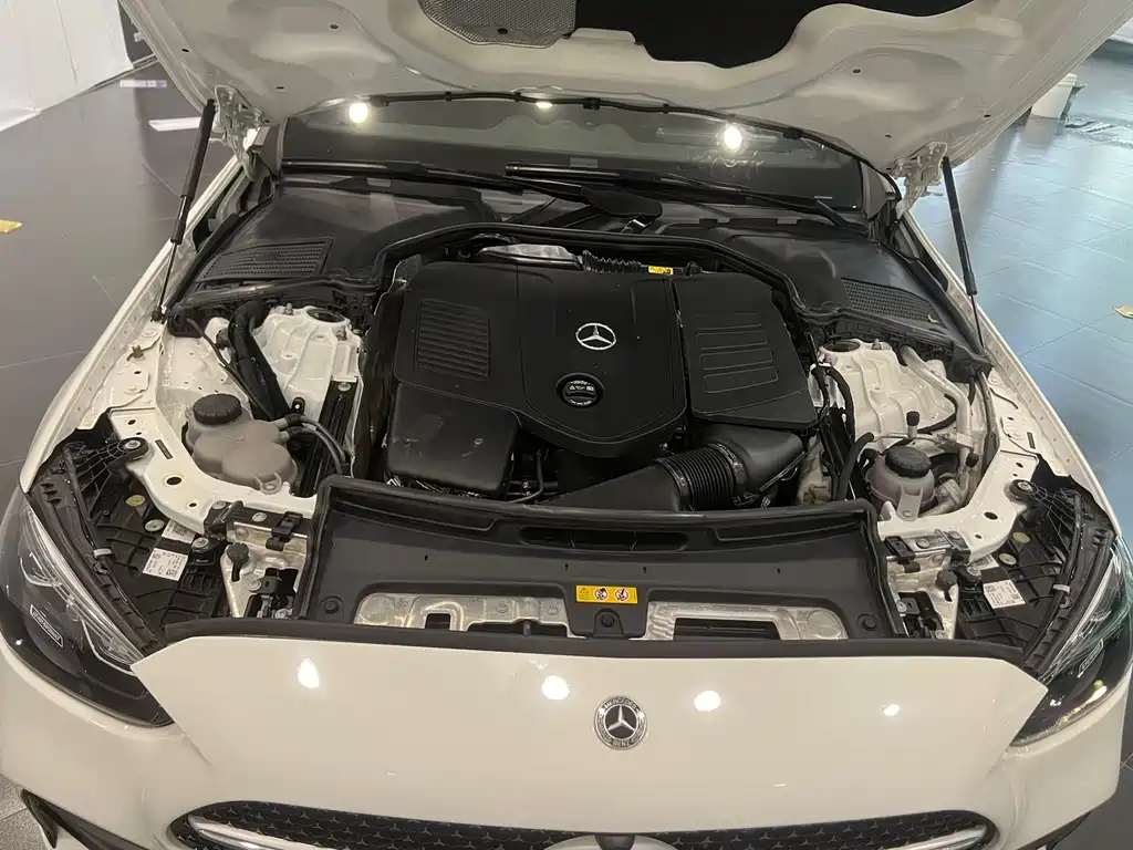 Mercedes-Benz C-Class 2023 — фото 20