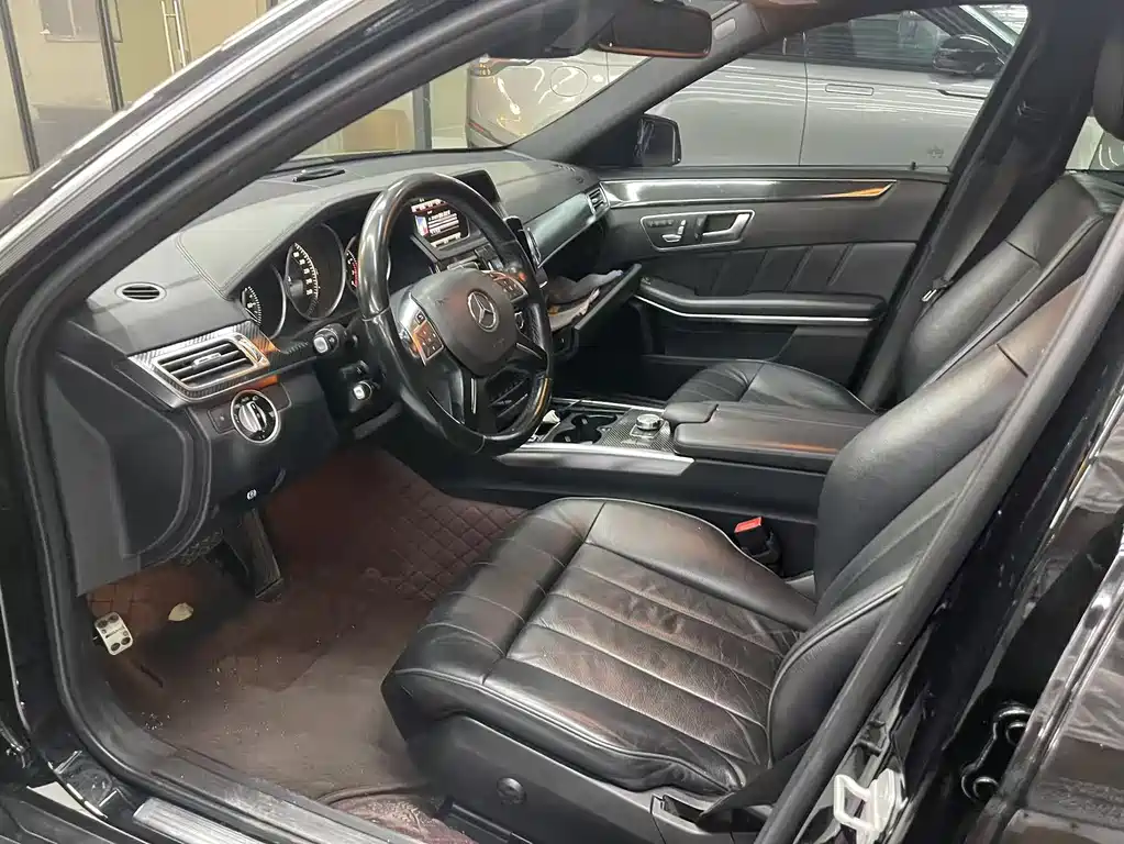 Mercedes-Benz E-Class 2015