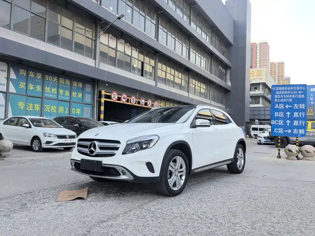Mercedes-Benz GLA 2016 — фото 1