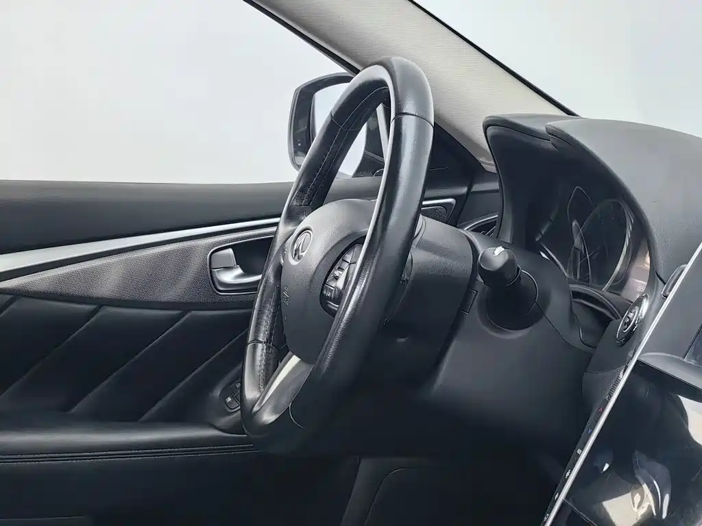 Infiniti Q50 2014 — фото 22