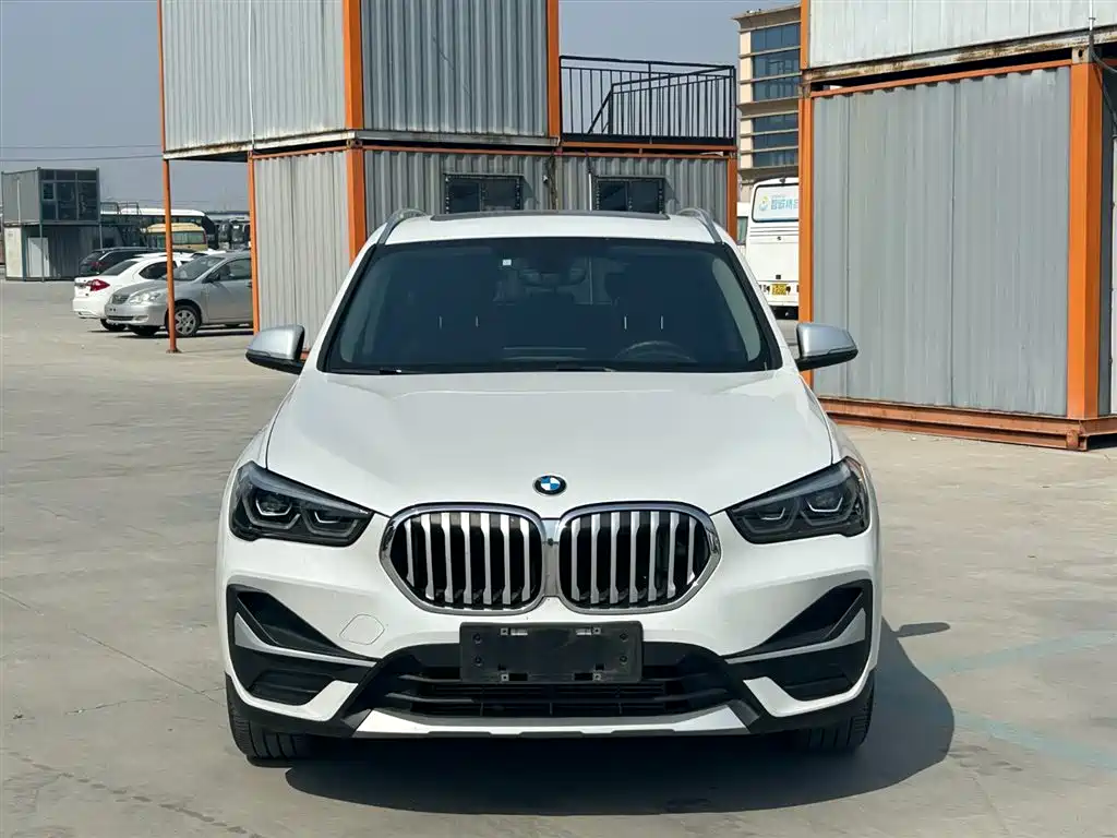 BMW X1 2022 — фото 2