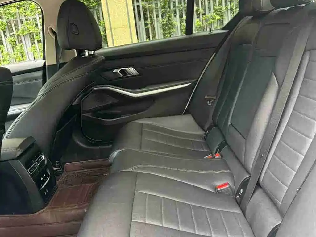 BMW 3 Series 2020 — фото 10