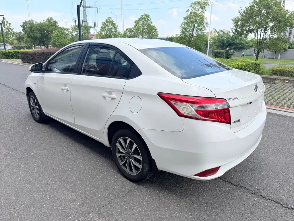 Toyota Vios 2015