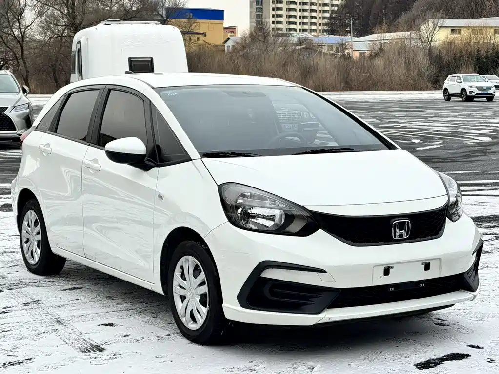 Honda Fit 2023 — фото 3