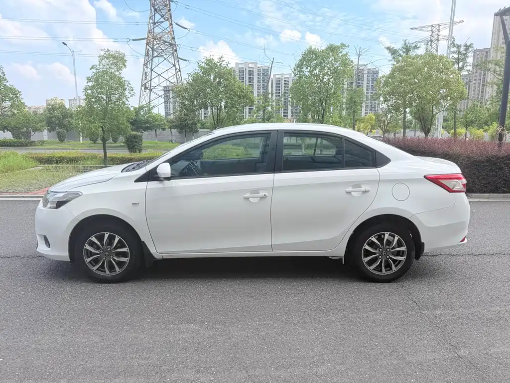 Toyota Vios 2015
