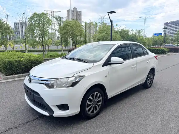 Toyota Vios 2015
