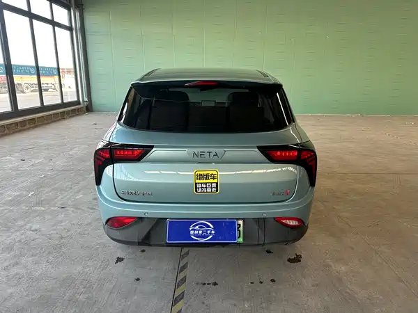 Neta V 2022