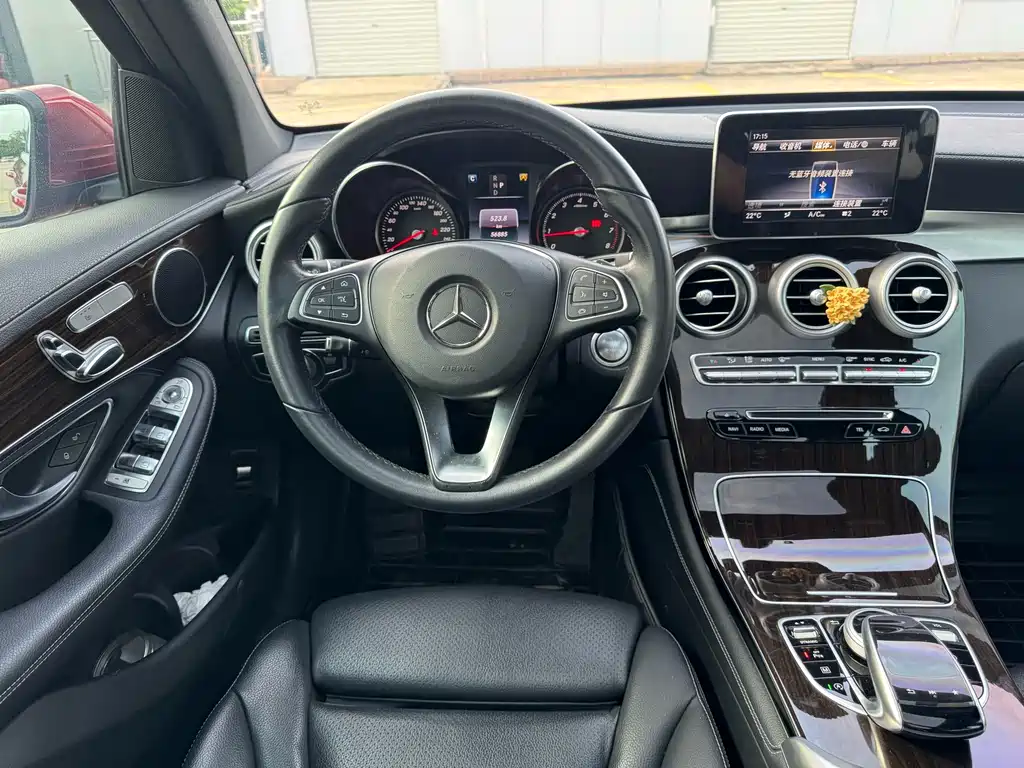 Mercedes-Benz GLC 2018 — фото 16