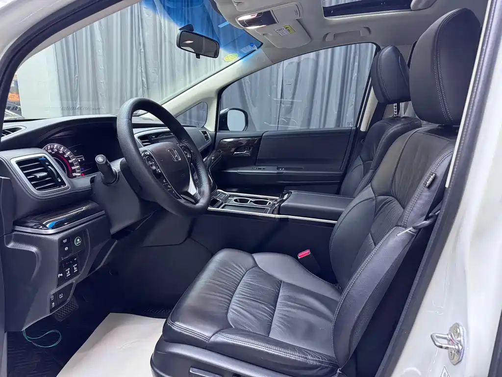 Honda Odyssey 2020 — фото 12