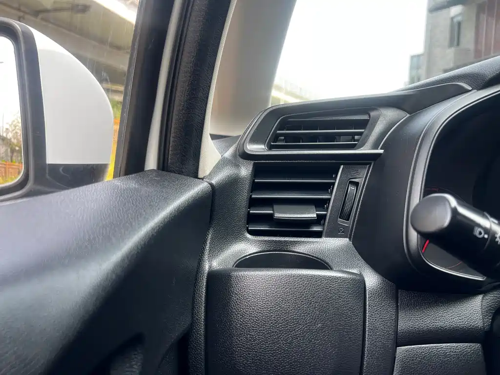 Honda Fit 2017 — фото 38