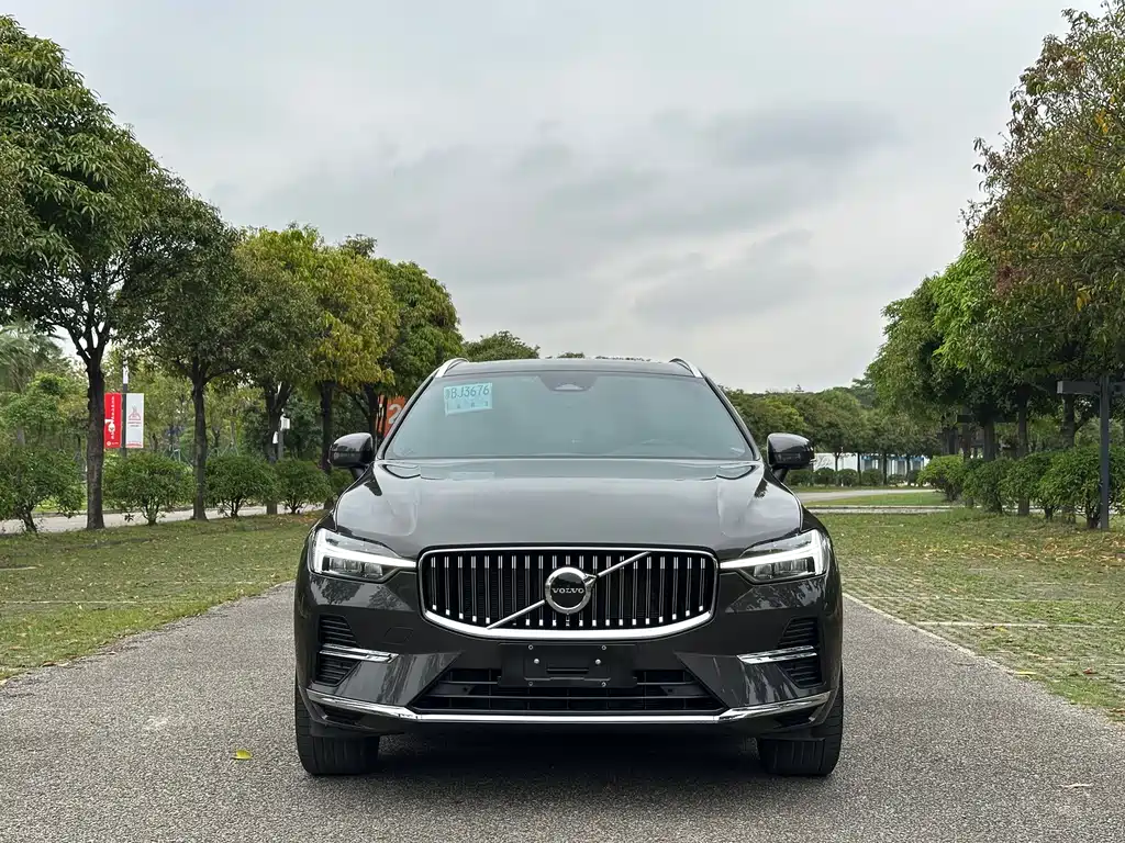 Volvo XC60 2024 — фото 2
