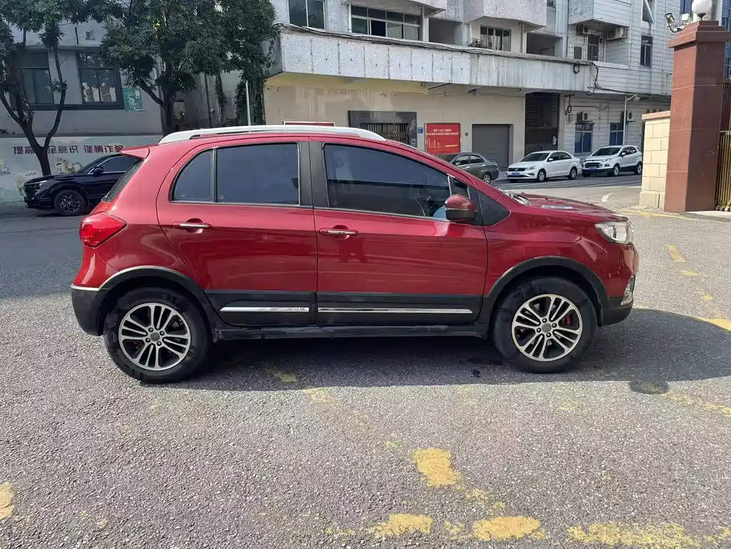 Haval H1 2017 — фото 4