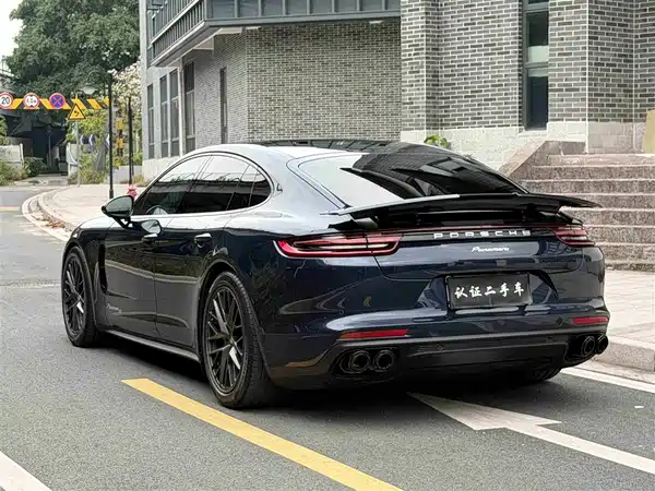 Porsche Panamera 2020