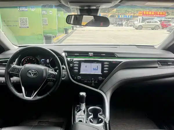 Toyota Camry 2018