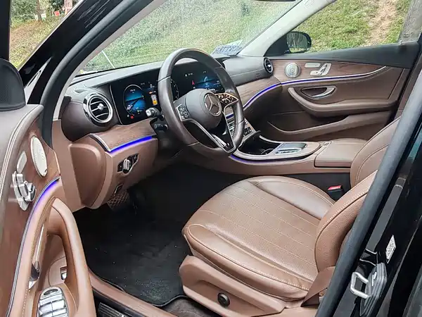 Mercedes-Benz E-Class 2023