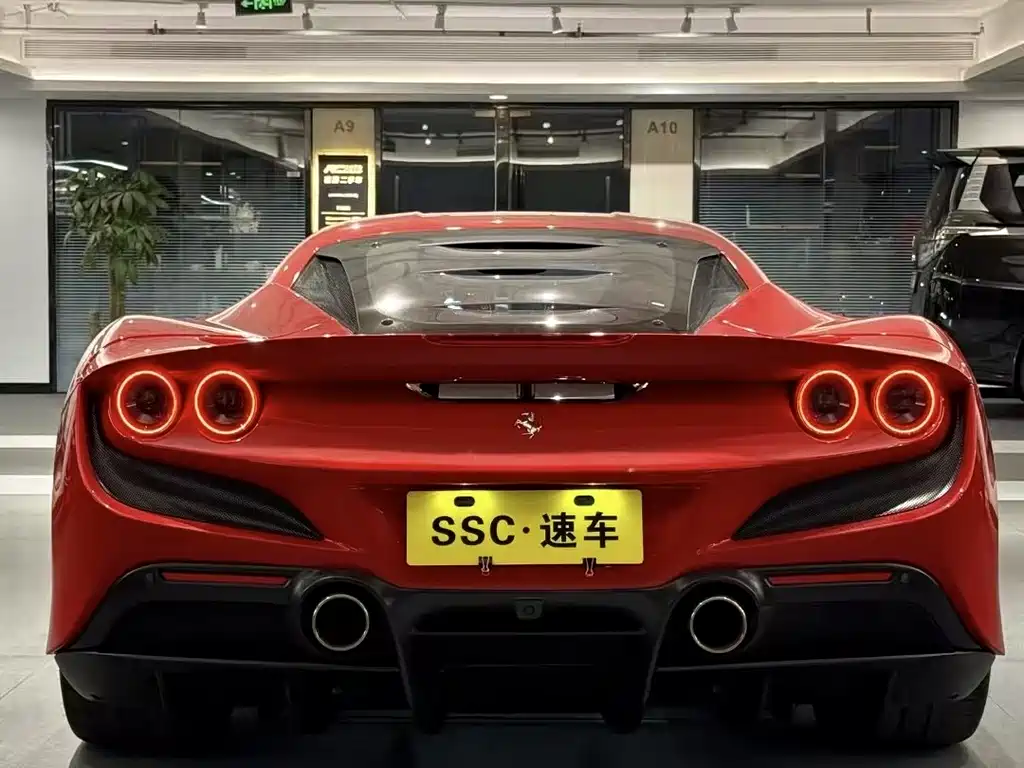 Ferrari F8 2023 — фото 5