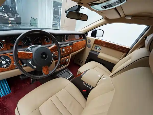 Rolls-Royce Phantom 2013