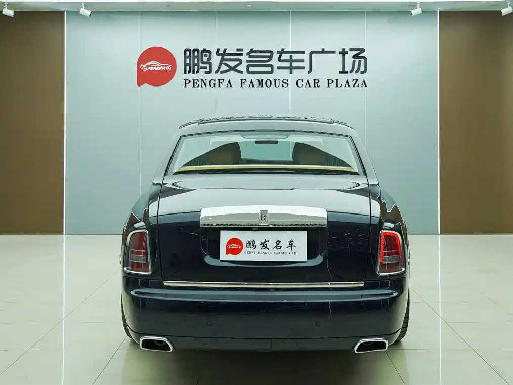 Rolls-Royce Phantom 2013 — фото 17