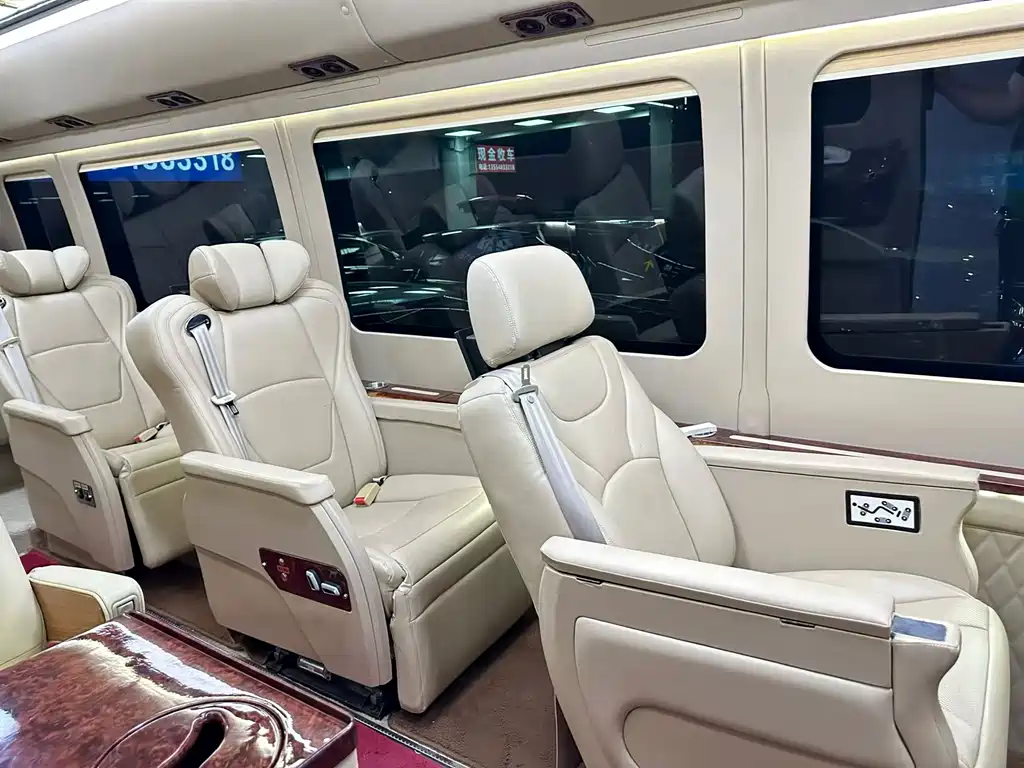 Toyota Coaster 2017 — фото 6