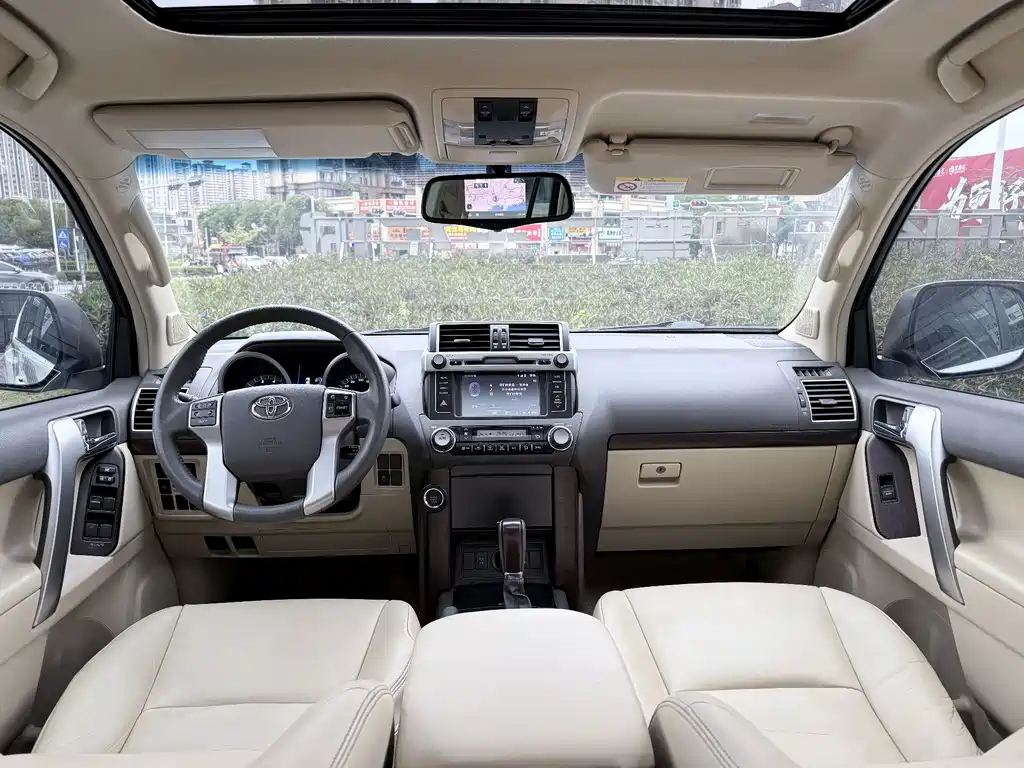 Toyota Prado 2016 — фото 10