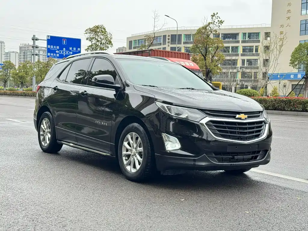 Chevrolet Equinox 2018 — фото 3