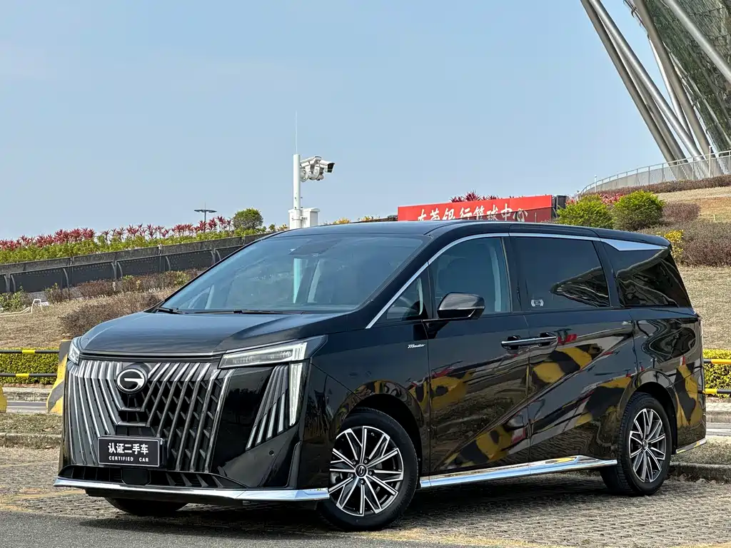 GAC Motor Trumpchi M8 2024 — фото 1