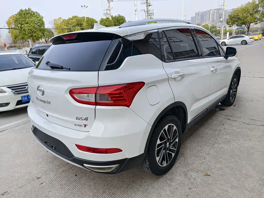 GAC Trumpchi GS4 2018 — фото 6
