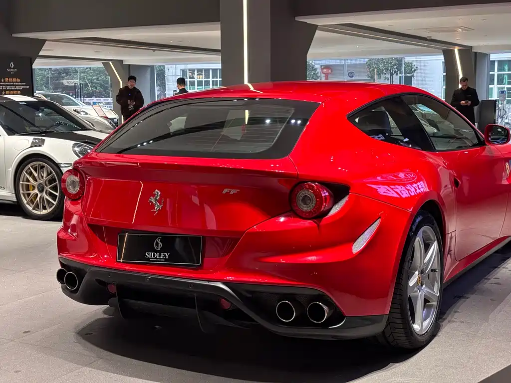 Ferrari FF 2014 — фото 19