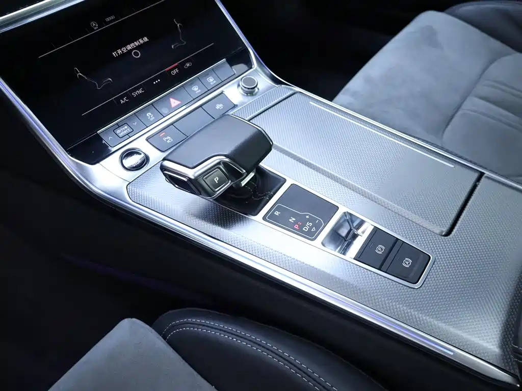 Audi A6L 2021 — фото 12