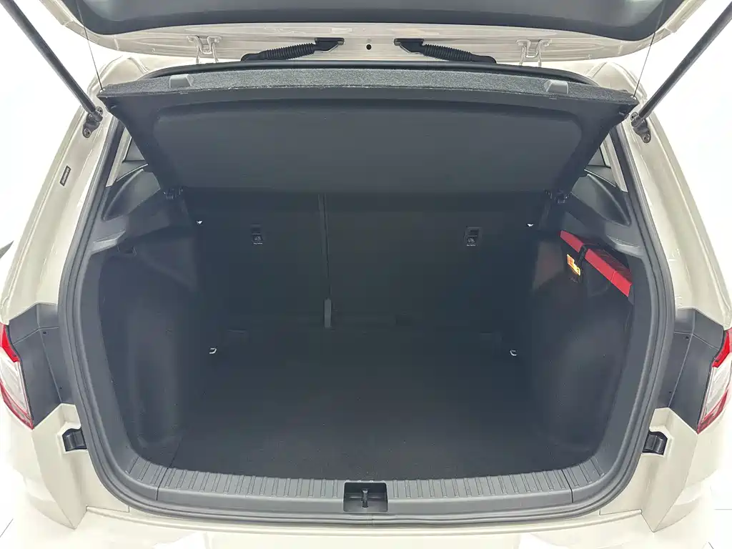 Skoda Korok 2023 — фото 17