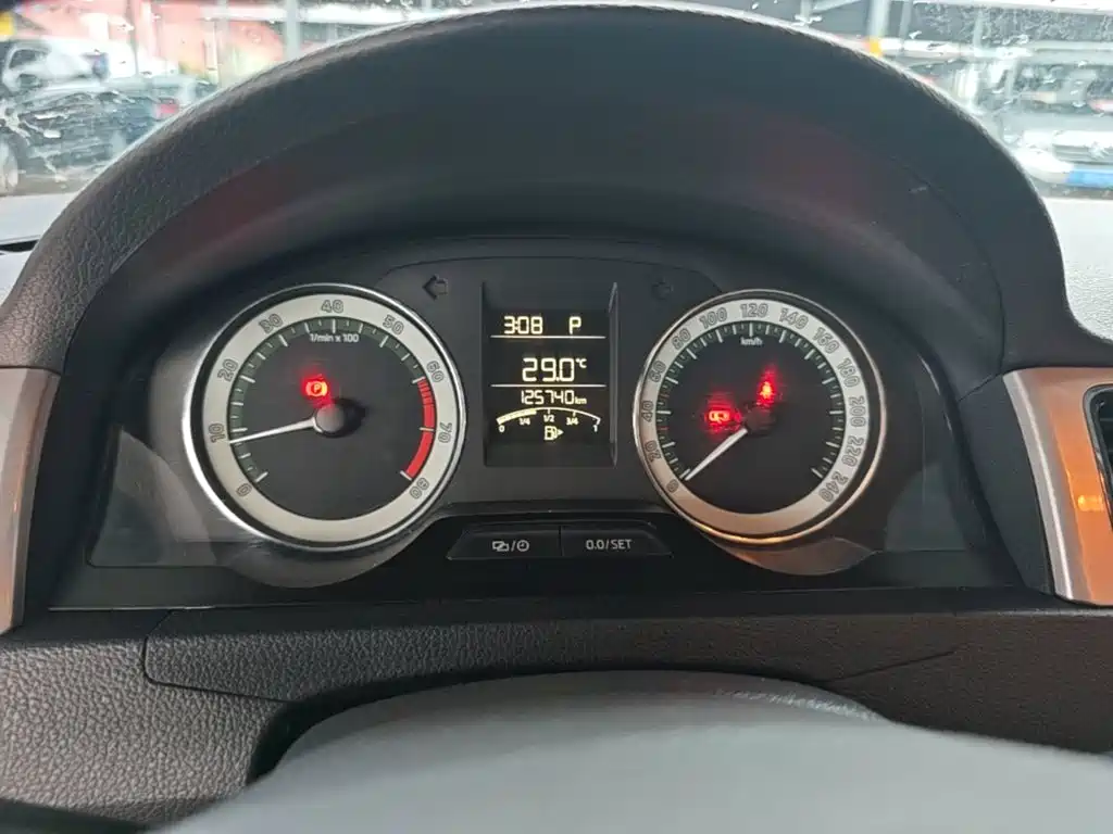 Skoda Rapid 2019 — фото 12