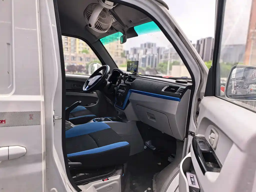 Jinbei Hiace EV 2022 — фото 5
