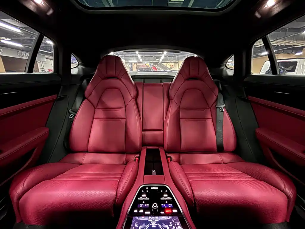 Porsche Panamera 2017 — фото 27