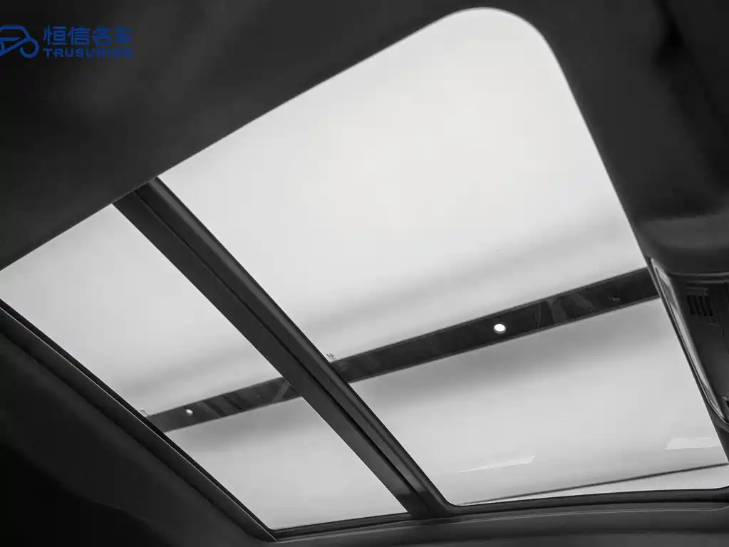 Volkswagen T-Roc 2023 — фото 18