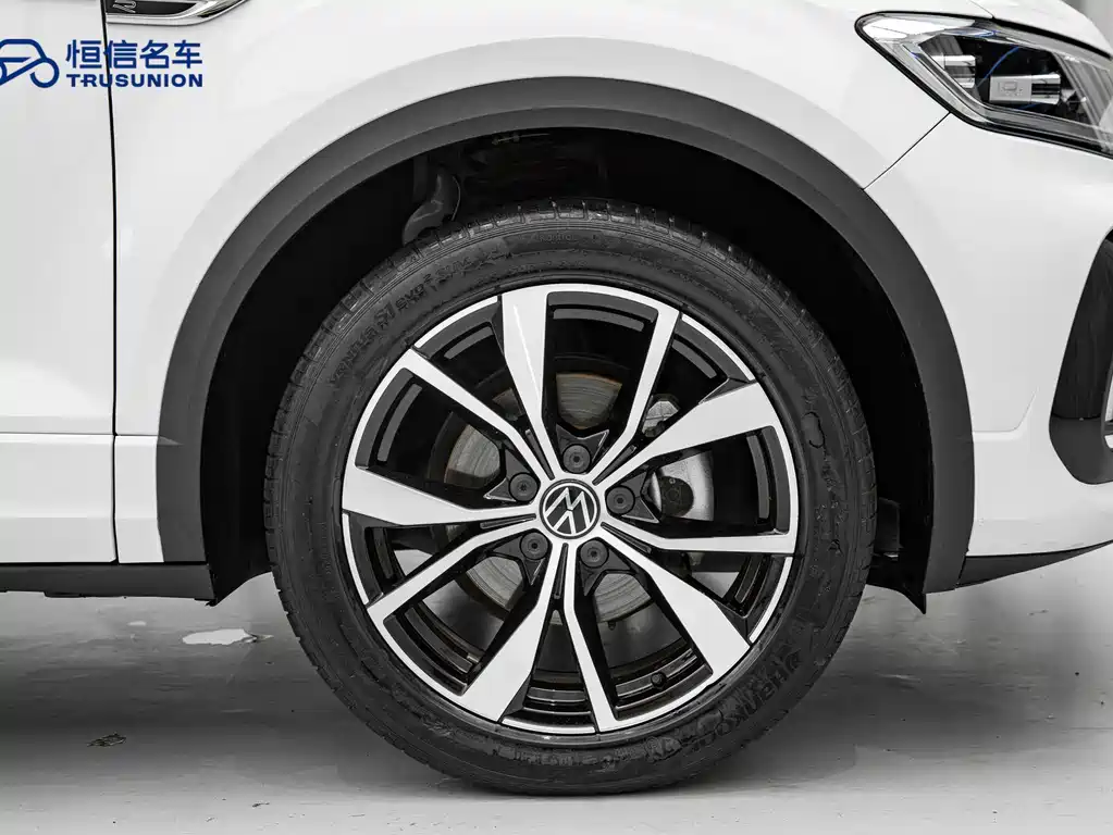 Volkswagen T-Roc 2023 — фото 21