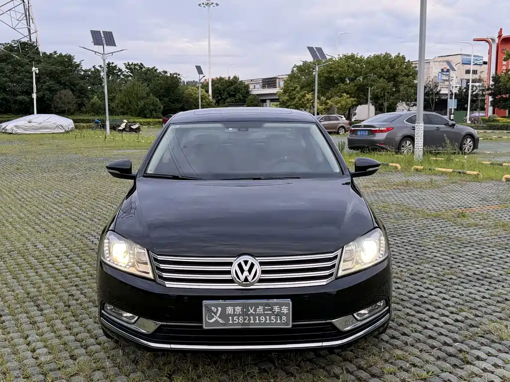 Volkswagen Magotan 2013