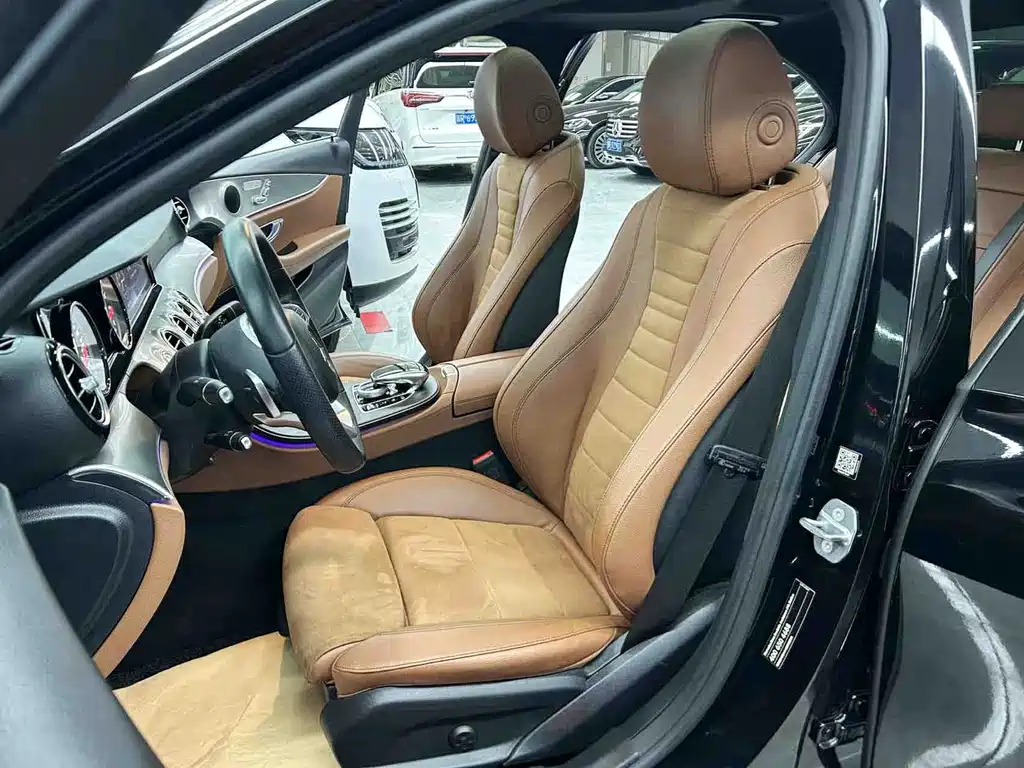 Mercedes-Benz E-Class 2018 — фото 15