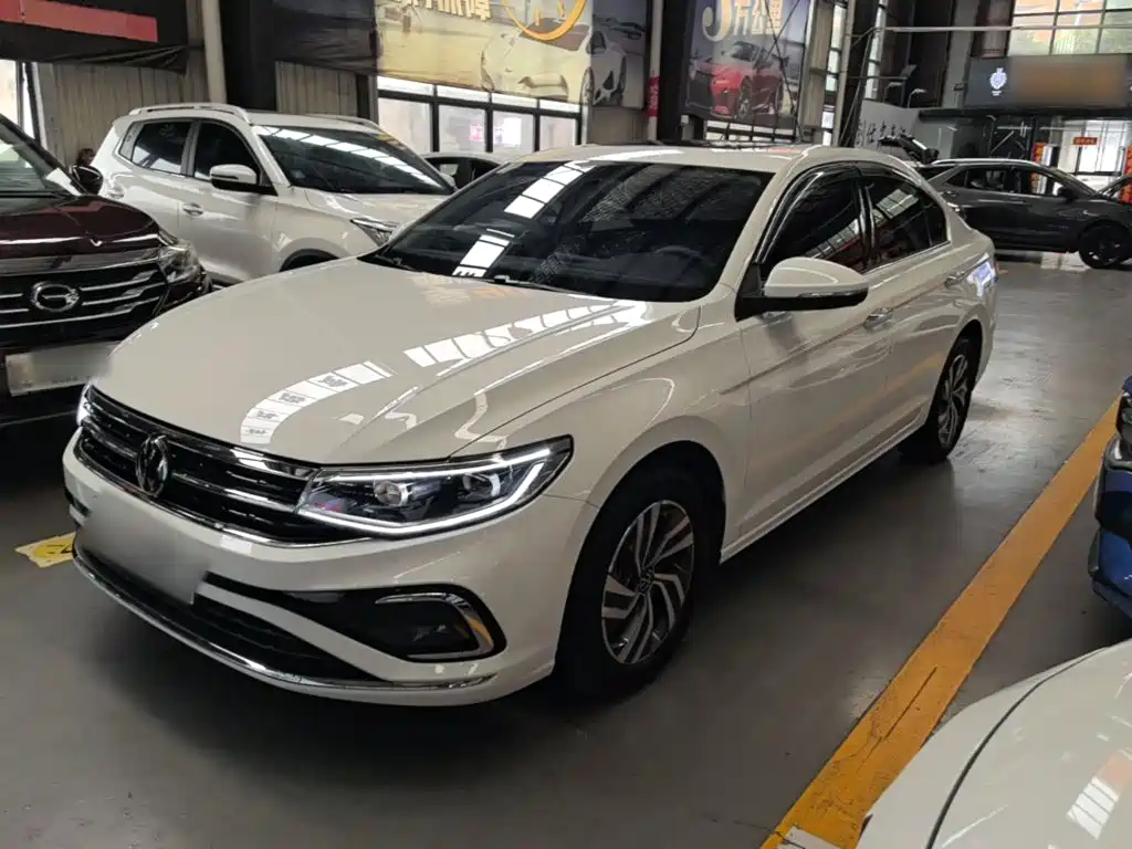 Volkswagen Bora 2024