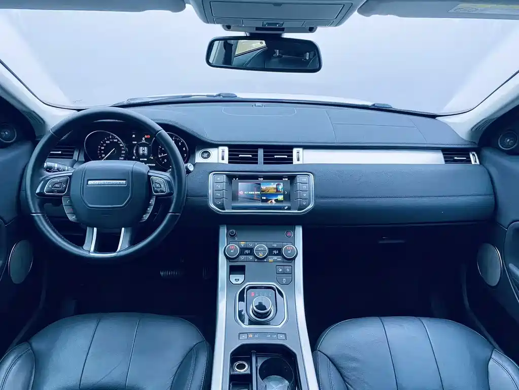 Land Rover Evoque 2018 — фото 9