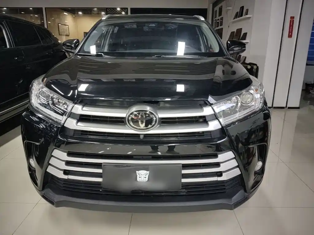 Toyota Highlander 2020 — фото 3