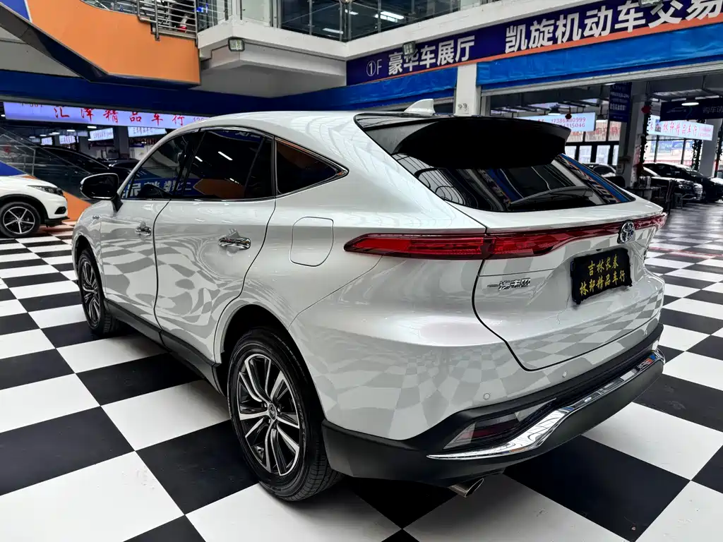 Toyota Harrier 2026 — фото 12