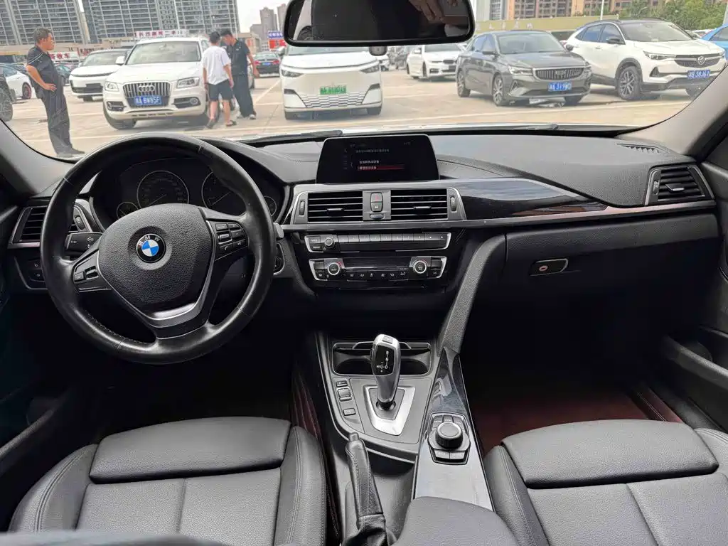 BMW 3 Series 2018