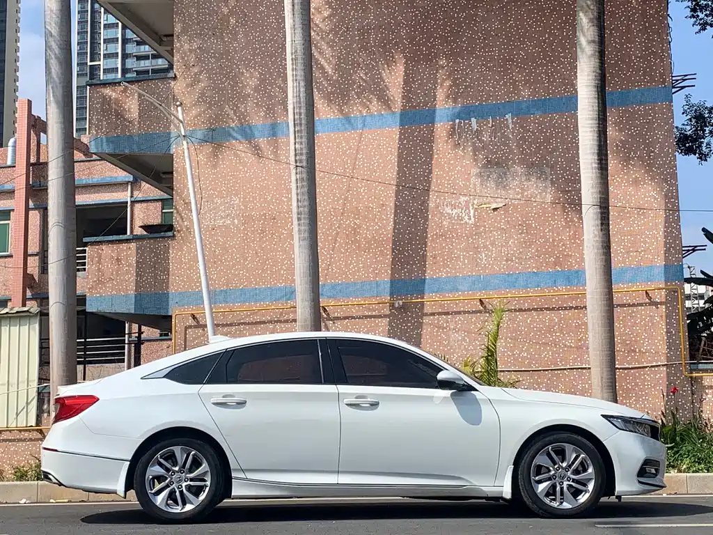 Honda Accord 2019 — фото 4