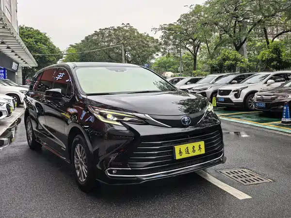 Toyota Sienna 2021