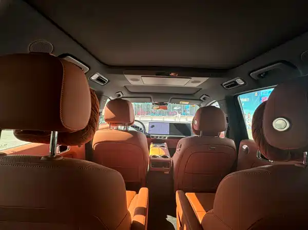 Li Auto L8 2025