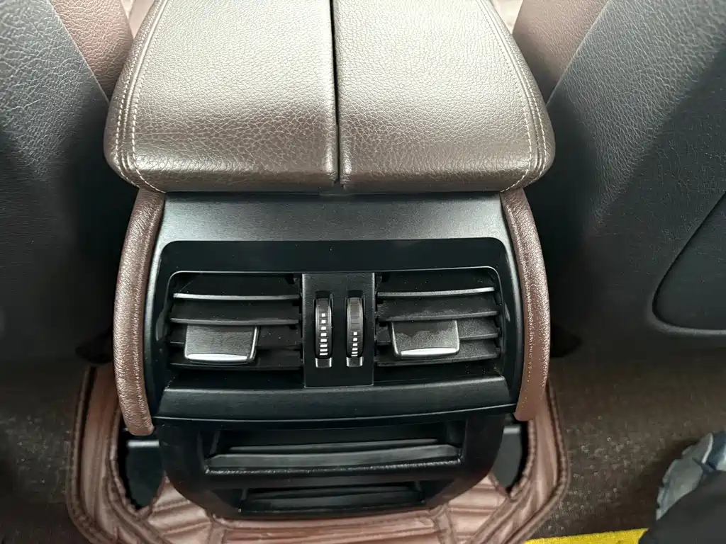 BMW X5 2015 — фото 13