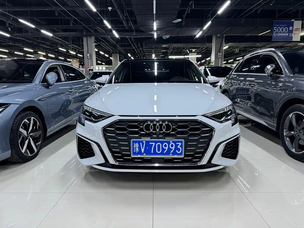 Audi A3 2022 — фото 12