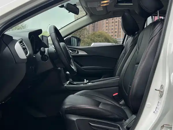 Mazda 3 Axela 2017