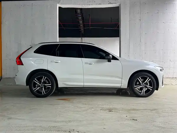 Volvo XC60 2021