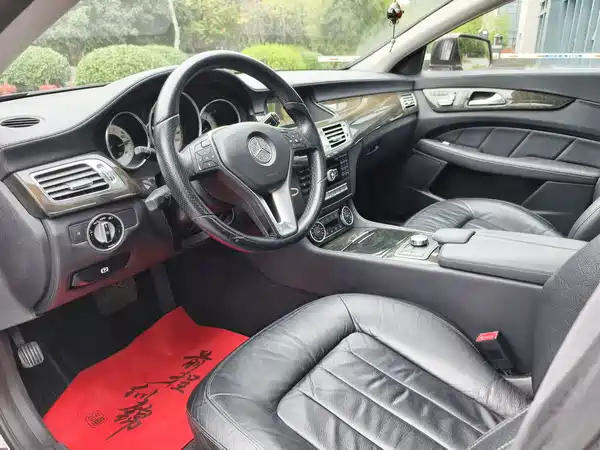 Mercedes-Benz CLS 2012